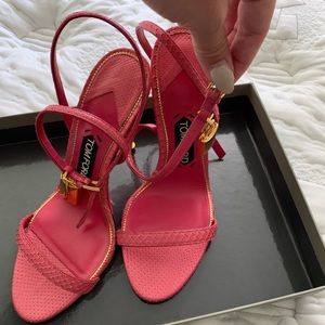 Woman’s Tom Ford heels 8 1/2
